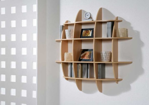 المتدرج الرف يتوقف