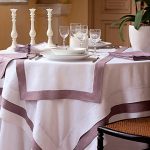 بيلايا-skatert-ق-dorozhkami-ط-salfetkami