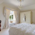 اليدوية بيضاء محبوك المفرش