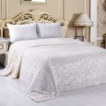 غطاء أكريليك أبيض بنمط محكم