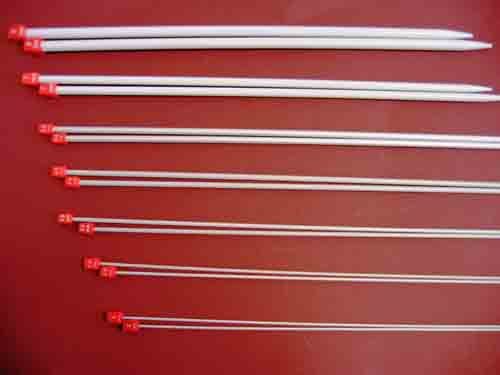 إبر الحياكة الطويلة