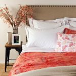 غطاء حريري بلونين بنقش منقوش