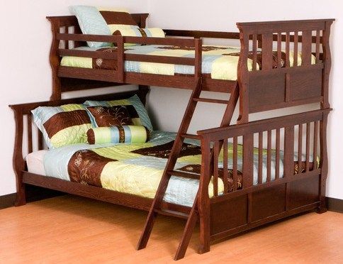 سرير بطابقين بثلاث غرف نوم