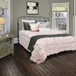 غطاء وردي لطيف يضيف الحنان إلى الداخل صارمة