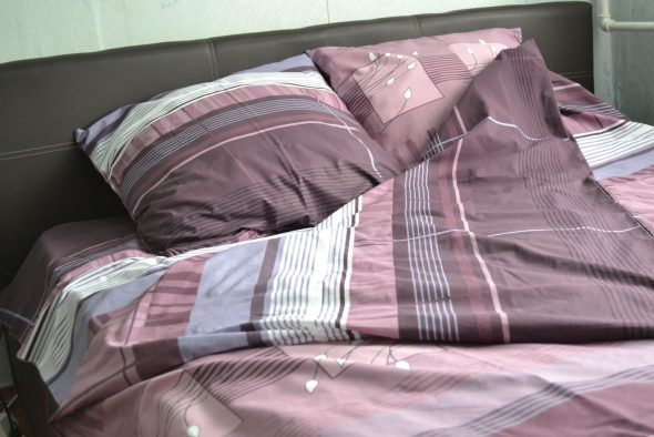 نسيج بلاستيك رقيق