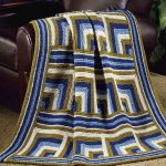 منقوشة مع أنماط هندسية ، والحياكة