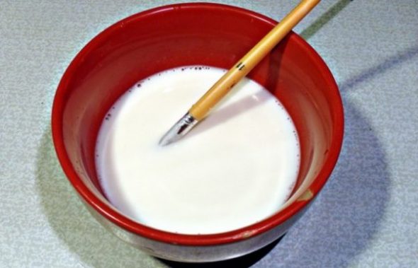 نشا الملابس مع الغراء PVA