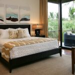 تغطية لسرير مع نسيج غير عادي