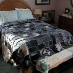 بصق على سرير من الجينز القديم