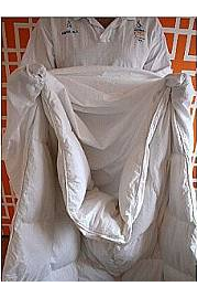 نحن ندفع في اليد