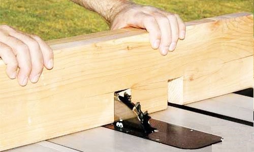 التعميم على الطاولة