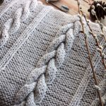 أقر-seryj-pokryvalo-ruchnoj-raboty