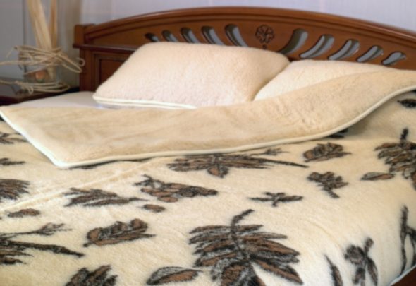 بطانية الصوف