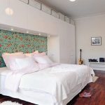 خزانة حائط كاملة مع سرير مدمج