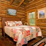 المفرش مبطن من شظايا الفردية بأيديهم