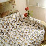 غطاء محبوك على الأريكة Camomiles