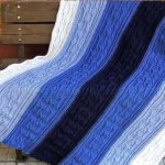 محبوك مخطط منقوشة من الزخارف الملونة