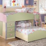 طرح سرير من طابقين مع مستوى منخفض