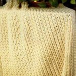 الأصفر محبوك منقوشة مع شرابات