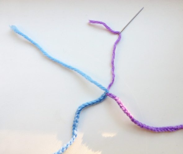 نتواصل مع بعضنا البعض