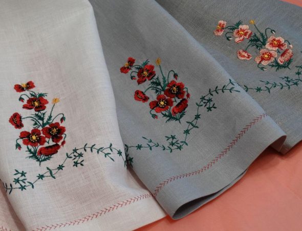 المناشف مع التطريز