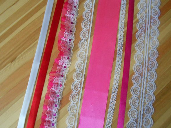 شرائط والدانتيل