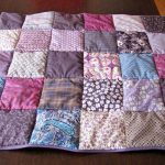 بطانية صغيرة من قطع متعددة الالوان