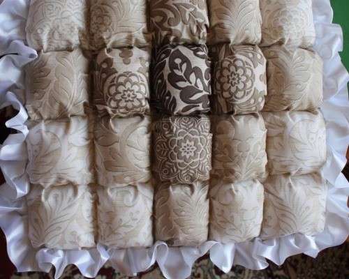 بونبون بطانية صغيرة