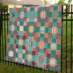 غطاء بطانية غير عادي من أجسام متعددة الألوان