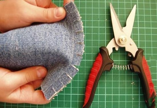 الشقوق على طول التماس