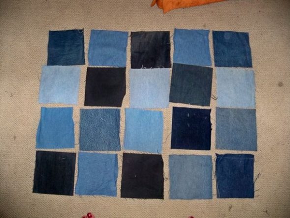 قطع الجينز المتاحة في المربعات