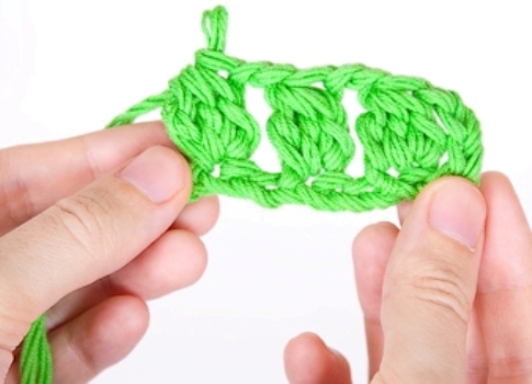 ثلاثة المخاريط القريبة