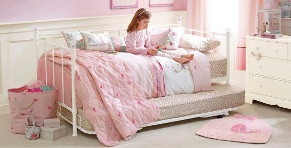 سرير للطالب