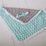 منقوشة الثنائية مع متعرج والنجوم