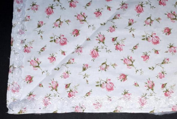 الدانتيل الخياطة