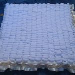 بطانية بيضاء جميلة أفخم