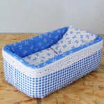 سرير وسرير مع أقواس للدمى