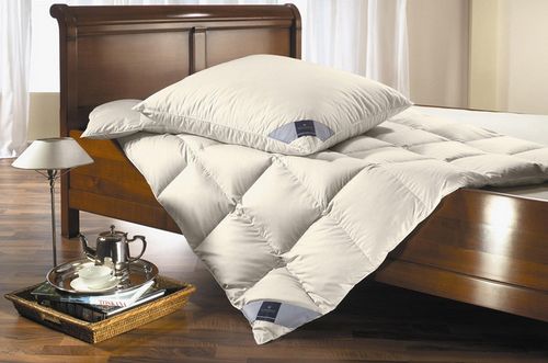 بطانية واحدة