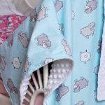 بطانية ناعمة مع الأغنام