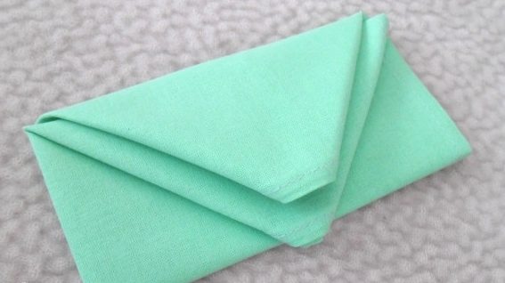 منديل حقيبة يد