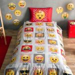 المجموعة الأصلية من السرير مثل أي مراهق