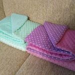 البطانيات مع البازلاء وجانب أفخم مينكي