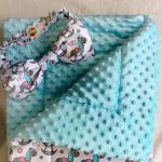 أفخم بطانية الفيروز مع الخيول