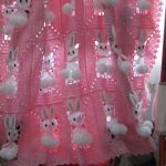 منقوشة الوردي مع الأرانب لفتاة