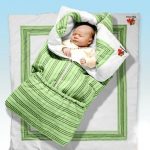 المغلف الأخضر مع المشارب على البيان والمشي