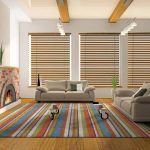 تصميم غرفة معيشة مع موقد في منزل خاص