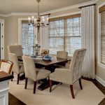 طاولة طعام لستة أشخاص