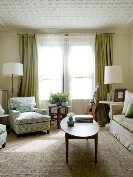 جدران بيج وستائر زيتون