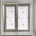 الستائر الأزهار المضمون على وشاح