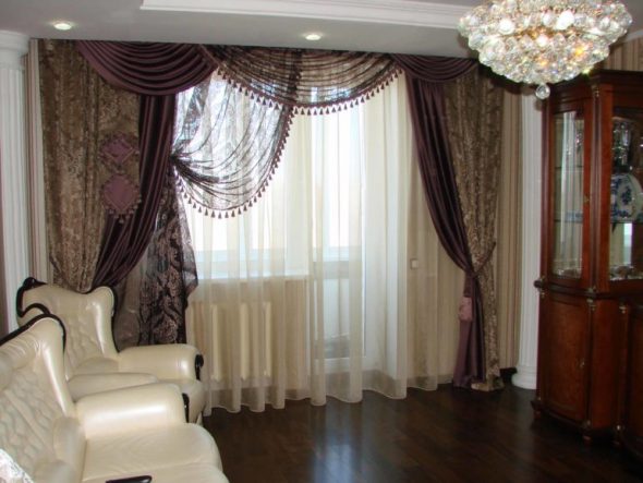 ستائر زخرفية من اقمشة مختلفة